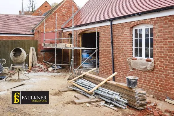 What is the minimum distance between 2 houses? 2 Distance Between Two Houses : Party Wall Surveyors Bicester